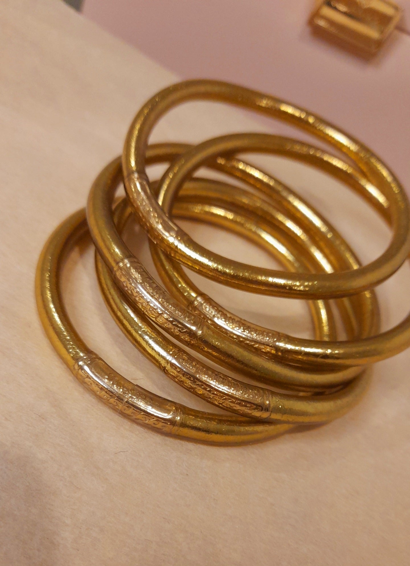 Jonc Bouddhiste Gold avec mantra taille L