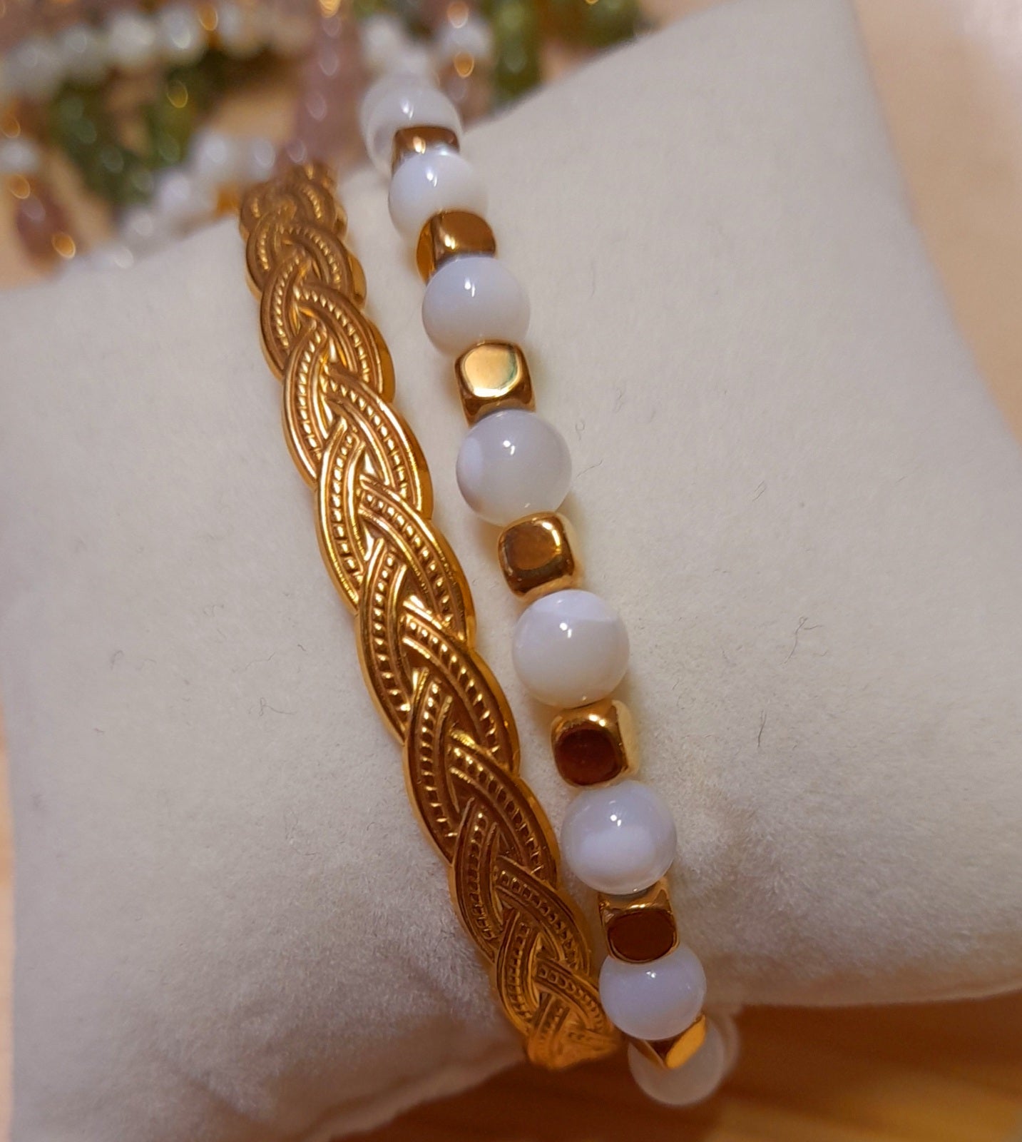 Bracelet Nacre Blanche 6 mm – Douceur et Élégance Naturelle  Limdéa