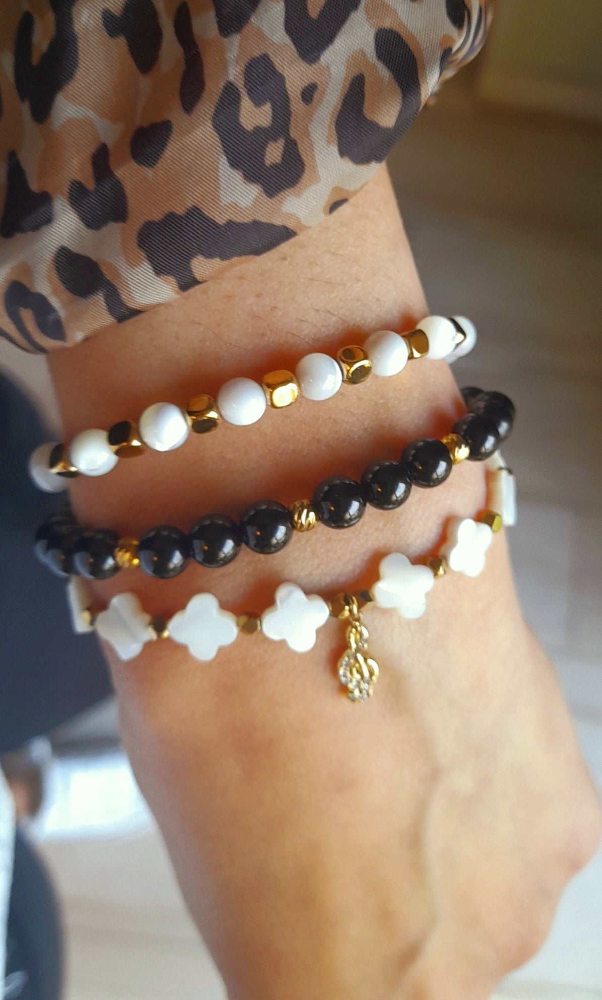 Bracelet Trèfle Nacre Blanche  Douceur et Élégance Naturelle  Limdéa