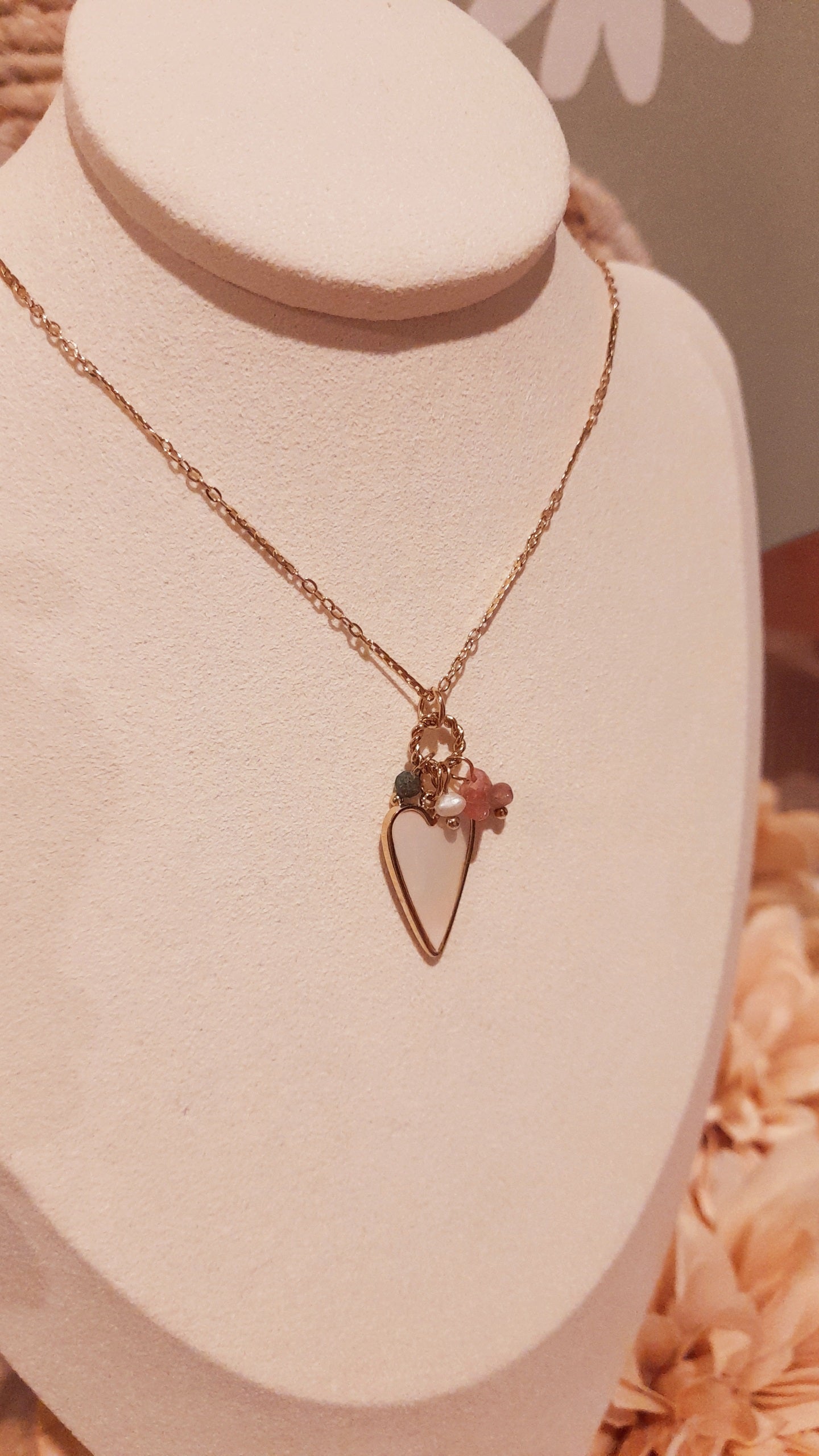 Collier Sarah