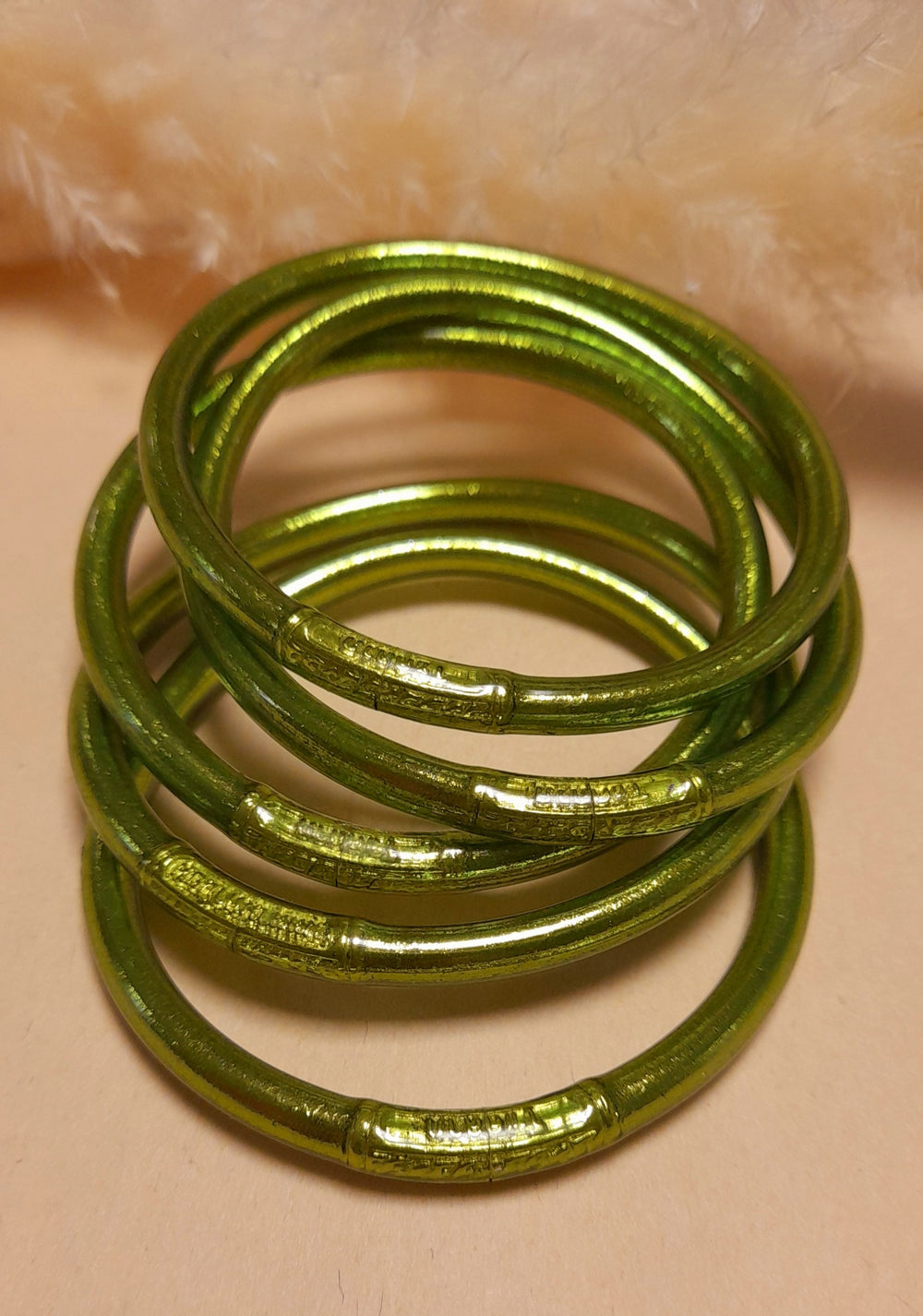 Jonc Bouddhiste vert avec mantra taille M